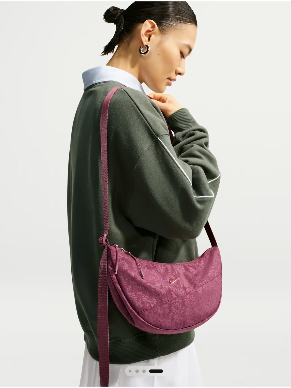 Nike Lavender Crescent Crossbody Bag - Picture 4 of 5